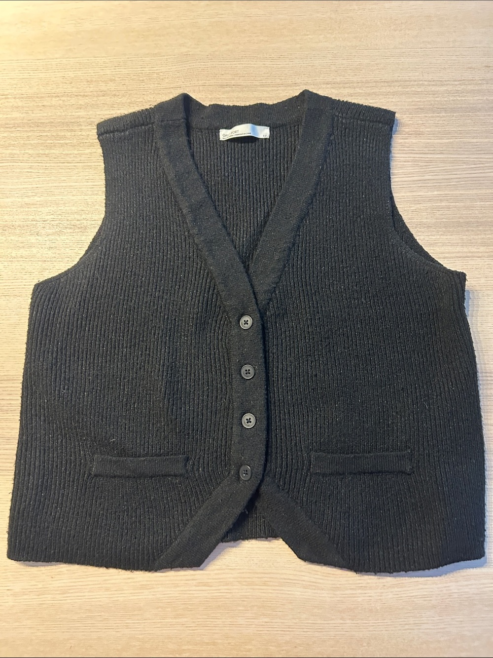 OAK + FORT Black Ribbed Button-Front Women's Cardigan Vest